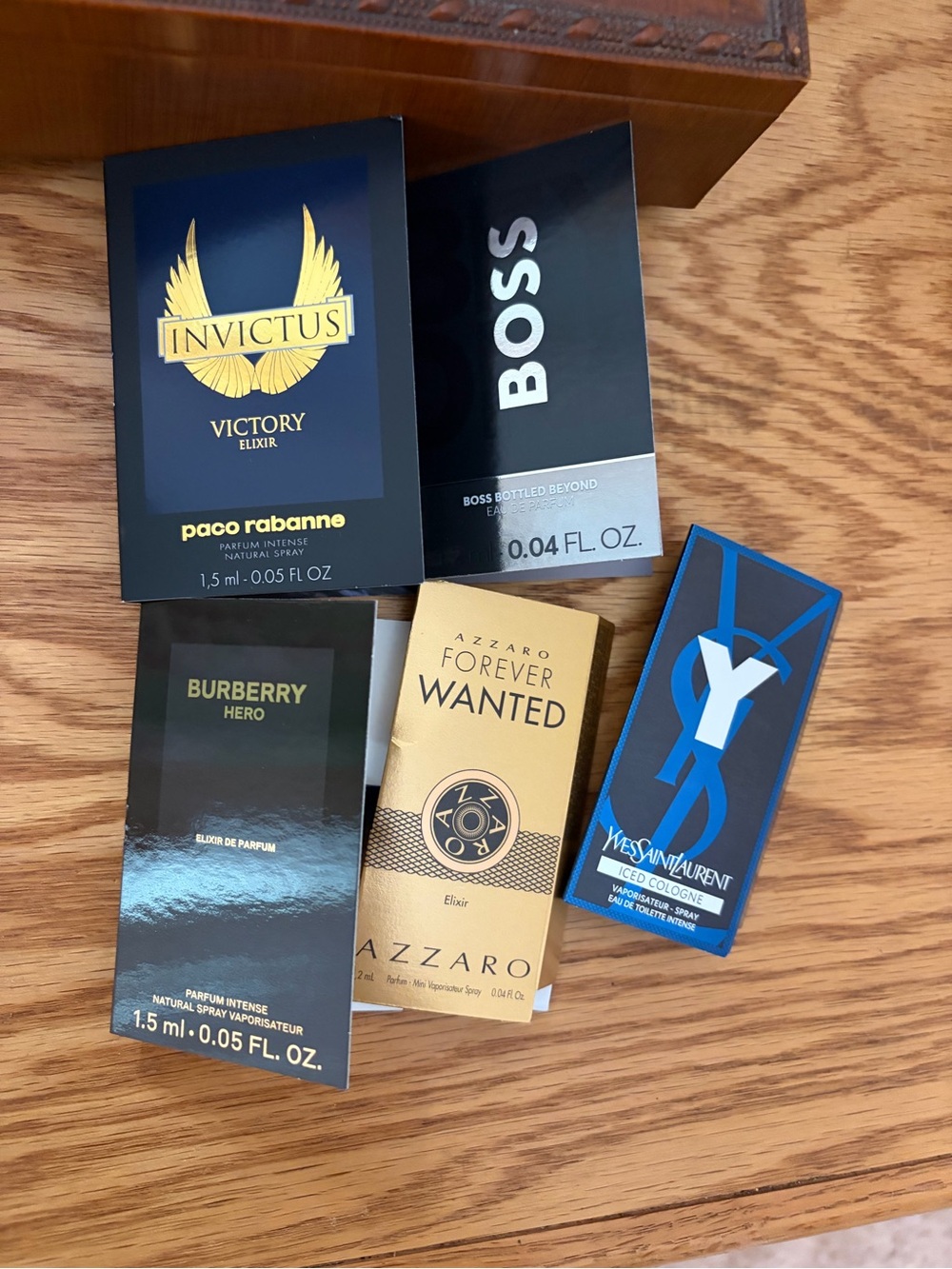 Set 5 sample sized perfumes brand new not used in packaging make an offer!
